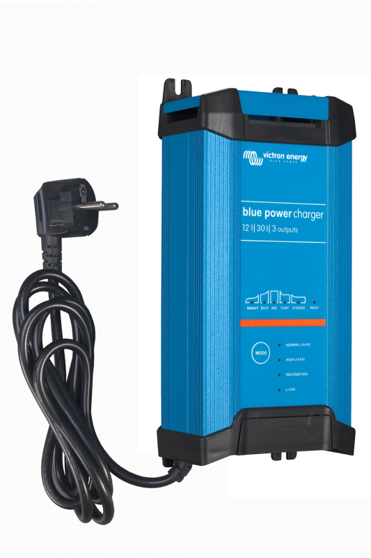 Blue Smart IP22 Ladegerät 24/8 (1)